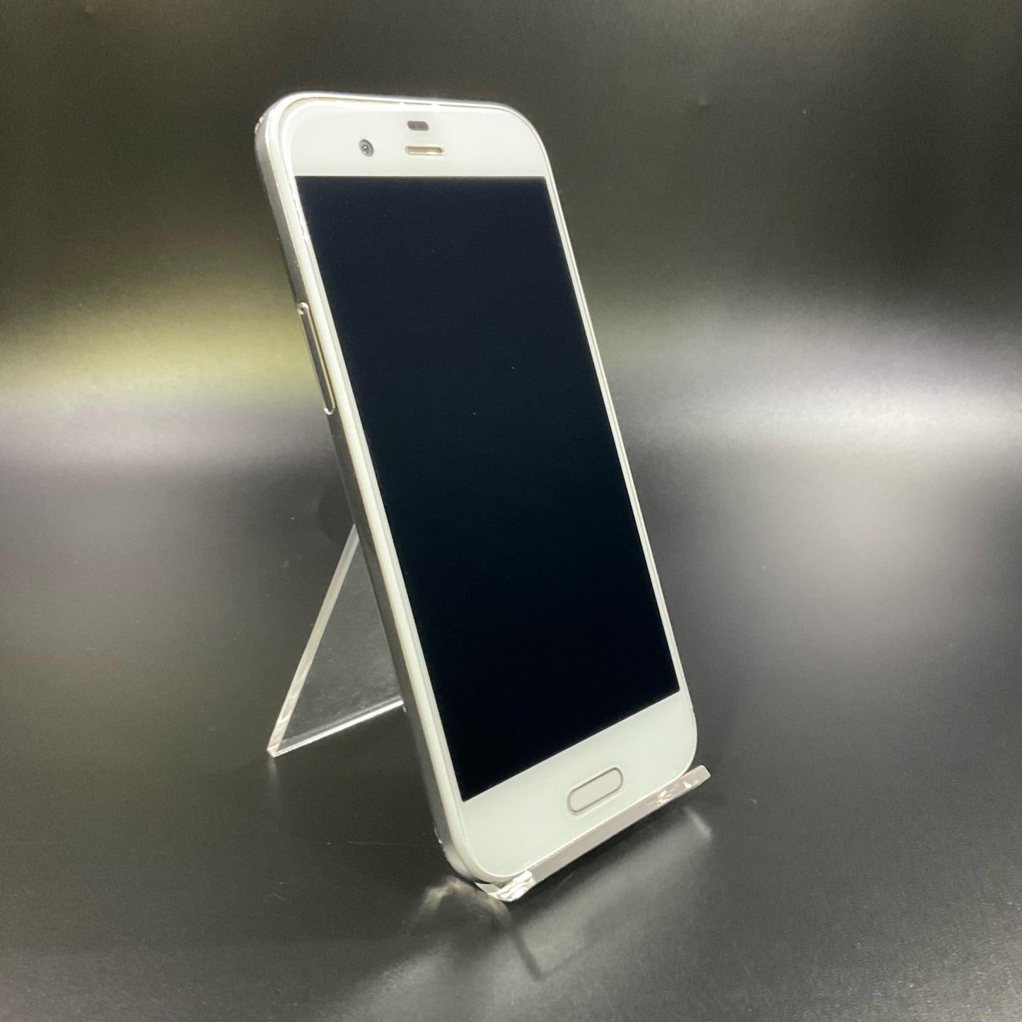 【最速発送】SHARP AQUOS R 64GB ジルコニアホワイト au SHV39 白ロム【難有】