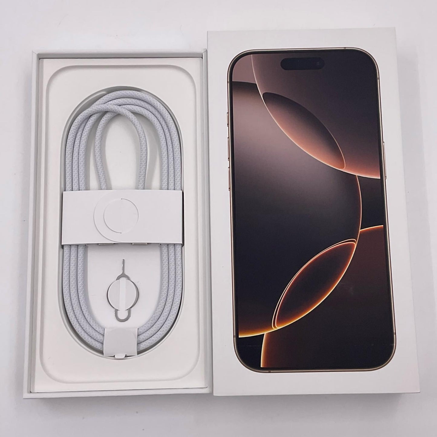 【全額返金保証】【最速発送】Apple iPhone iPhone 16 Pro 256GB デザートチタニウム SIMフリー 白ロム 超美品 動作確認済 95%