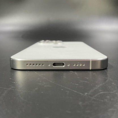 【全額返金保証】【最速発送】Apple iPhone iPhone 15 Pro Max 512GB ホワイトチタニウム Softbank 美品 動作確認済 85%