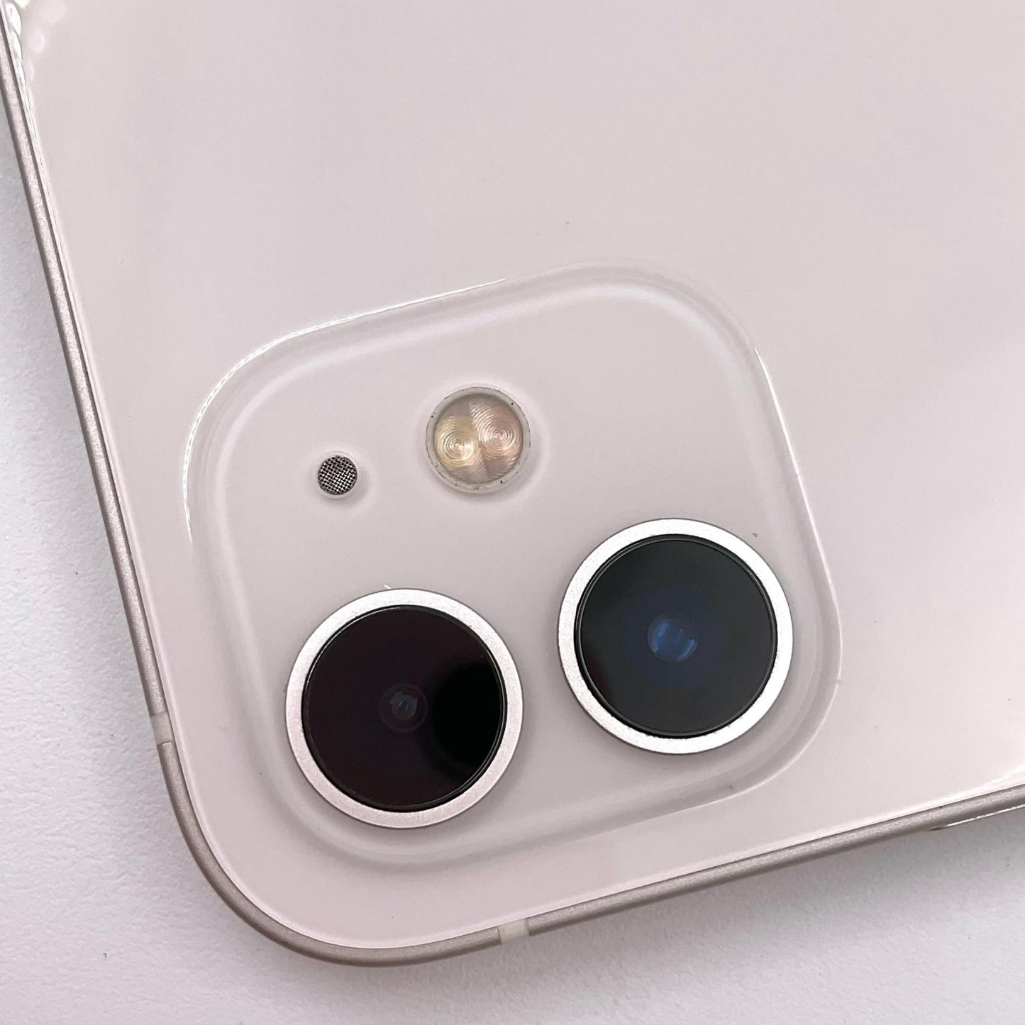 【全額返金保証】【最速発送】Apple iPhone iPhone 12 256GB ホワイト docomo 白ロム 動作確認済 85%