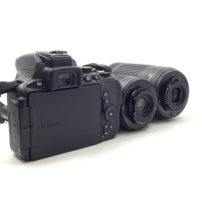 【全額返金保証】【最速発送】Nikon デジタル一眼 D5600 ダブルズームキット 動作確認済
