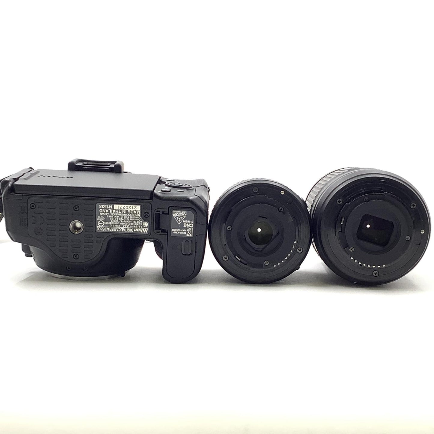 【全額返金保証】【最速発送】Nikon デジタル一眼 D5600 ダブルズームキット 動作確認済