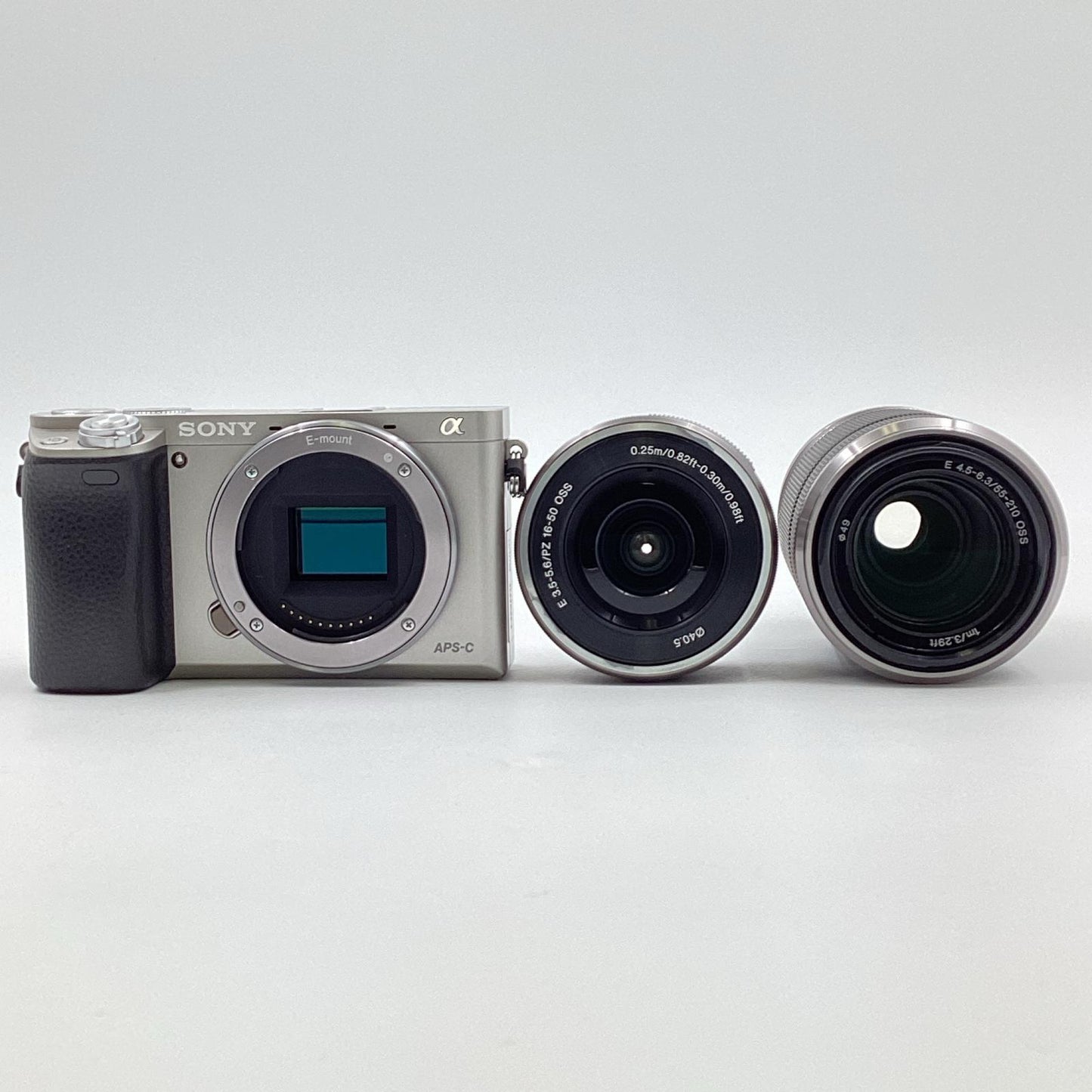 【全額返金保証】【最速発送】Sony デジタル一眼 α6000 ILCE-6000Y ダブルズームレンズキット [シルバー] 美品 動作確認済