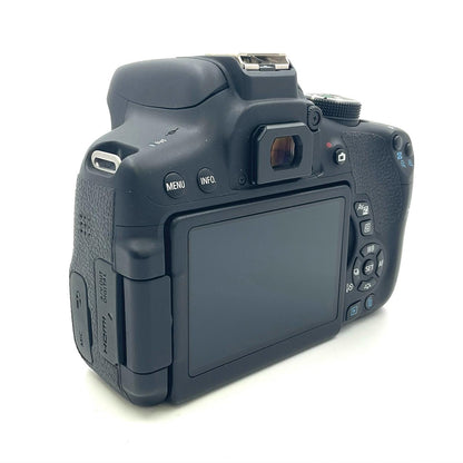 【全額返金保証】【最速発送】Canon デジタル一眼 EOS Kiss X8i ボディ ブラック 美品 動作確認済