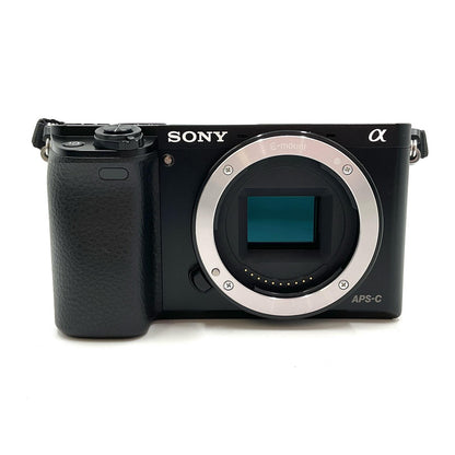 【全額返金保証】【最速発送】Sony デジタル一眼 α6000 ILCE-6000Y ダブルズームレンズキット [ブラック] ブラック 美品 動作確認済