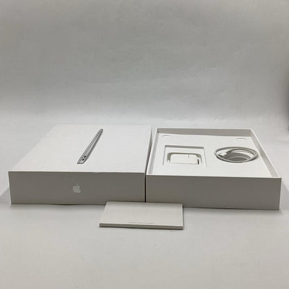 【全額返金保証】【最速発送】Apple MacBook Air 13インチ 2020 Apple M1 8GB M.2 SSD 256GB シルバー 96% 動作確認済