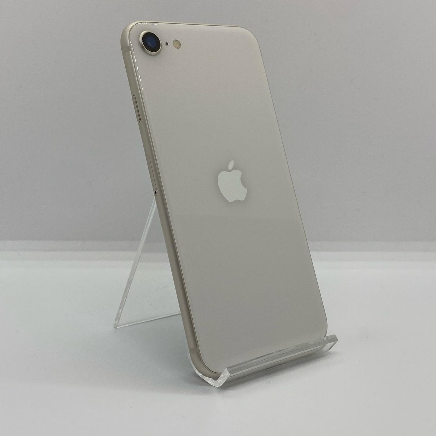 【全額返金保証】【最速発送】Apple iPhone iPhone SE（第3世代） 128GB スターライト au 動作確認済 77%