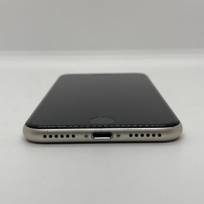 【全額返金保証】【最速発送】Apple iPhone iPhone SE（第3世代） 128GB スターライト au 動作確認済 77%