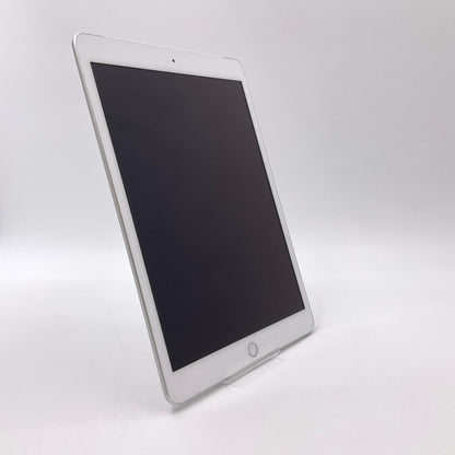 【全額返金保証】【最速発送】Apple iPad iPad 10.2インチ 第8世代 32GB シルバー WiFi+Cellular docomo 白ロム 動作確認済