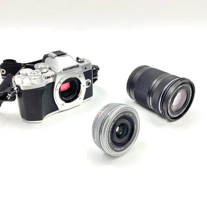 【全額返金保証】【最速発送】OLYMPUS デジタル一眼 OM-D E-M10 Mark III EZダブルズームキット シルバー 美品 動作確認済