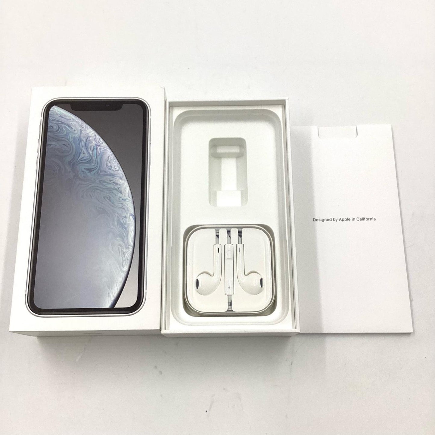 【全額返金保証】【最速発送】Apple iPhone iPhone XR 64GB ホワイト Softbank 白ロム 動作確認済 79%