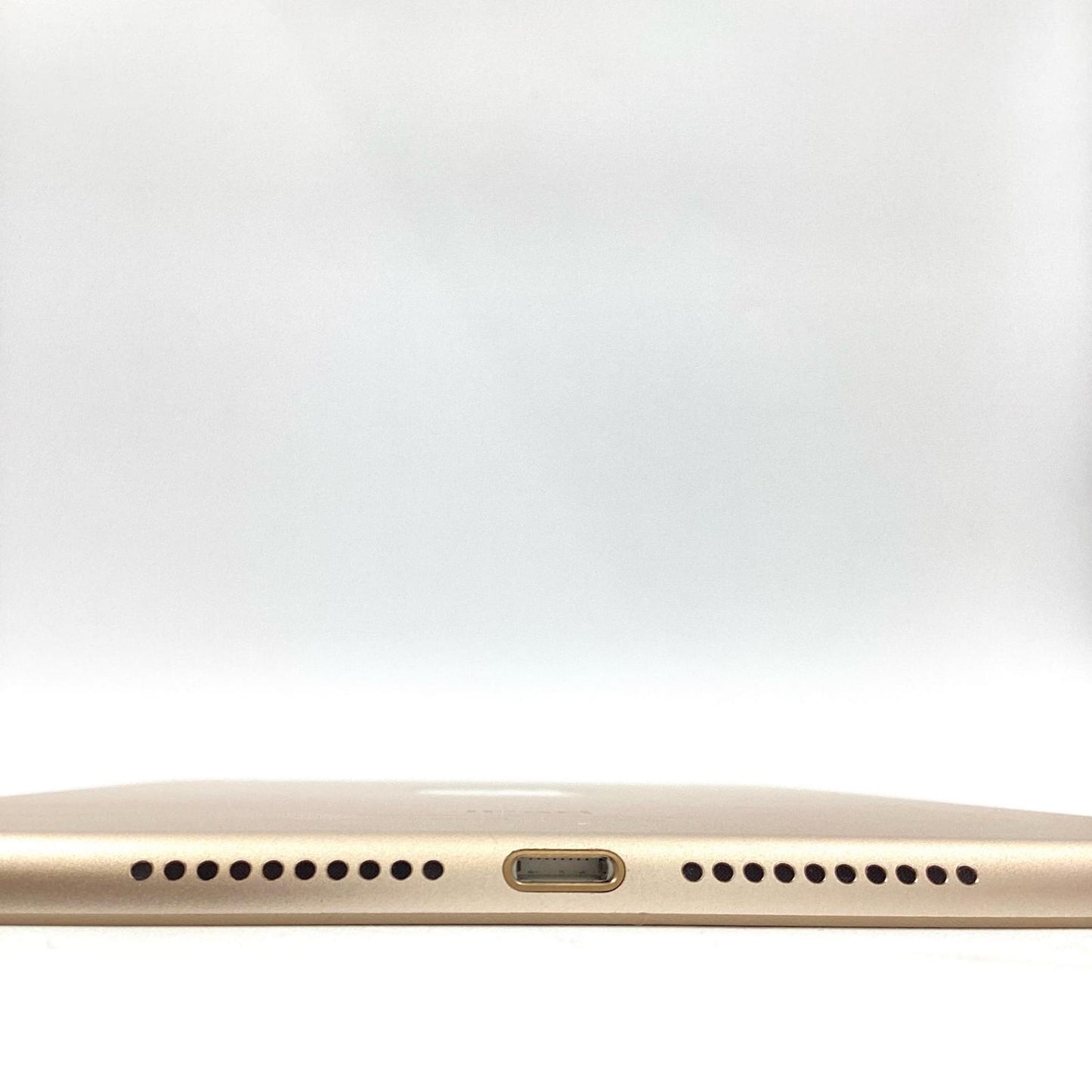 【全額返金保証】【最速発送】Apple iPad mini 7.9インチ 第4世代 16GB ゴールド WiFi+Cellular docomo 白ロム 動作確認済