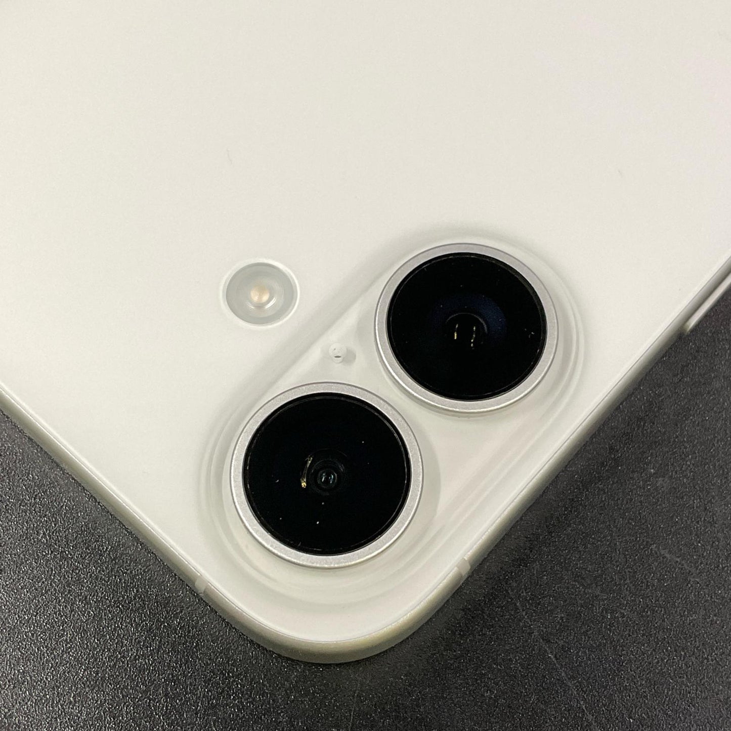 【全額返金保証】【最速発送】Apple iPhone iPhone 16 128GB ホワイト SIMフリー 白ロム 美品 動作確認済 92%