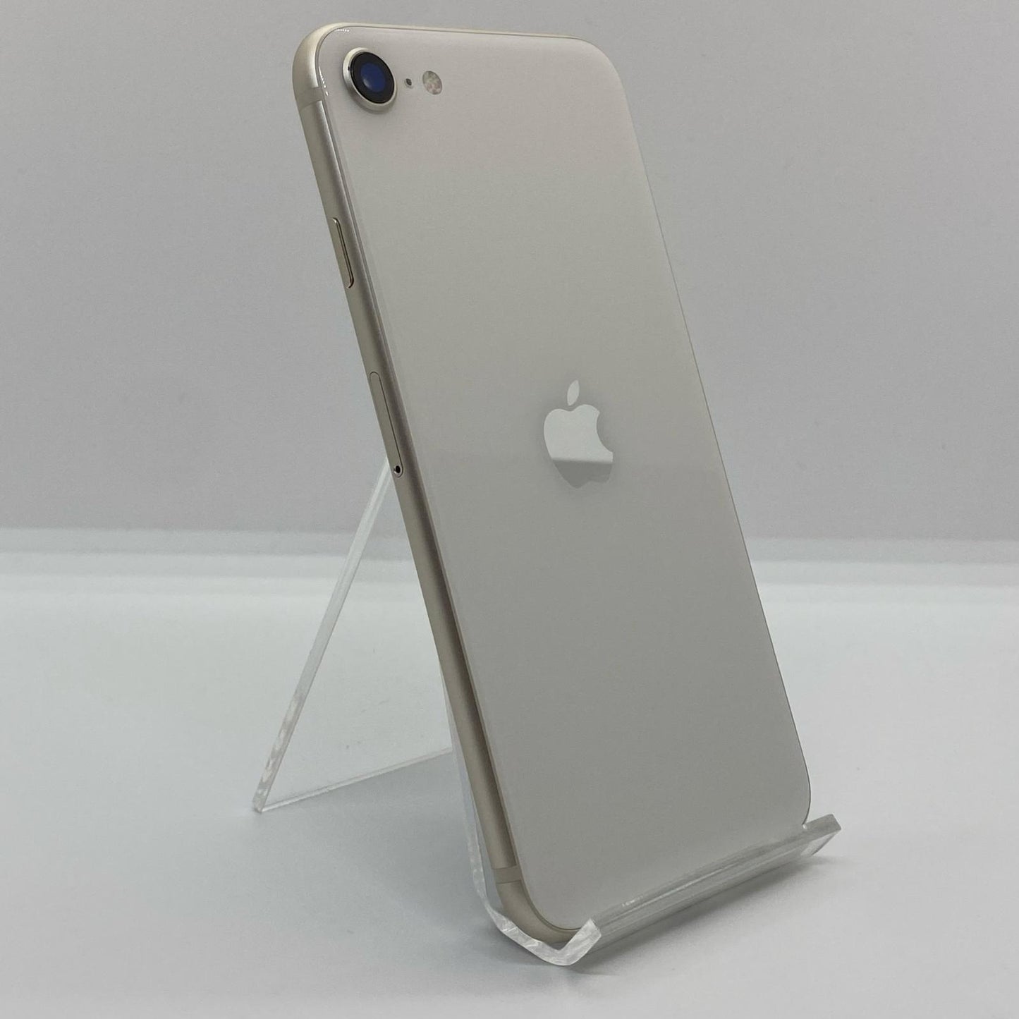 【全額返金保証】【最速発送】Apple iPhone iPhone SE（第3世代） 64GB スターライト docomo 白ロム 動作確認済 86%