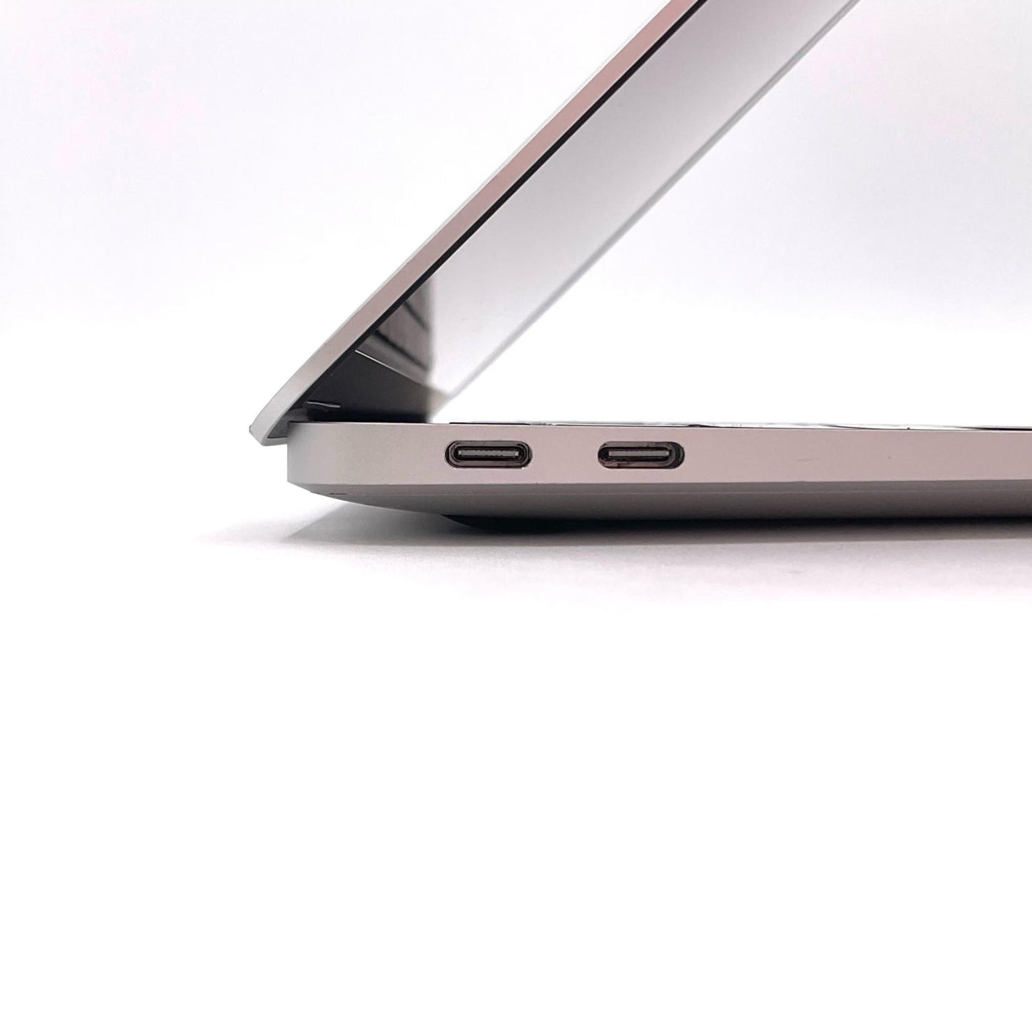 【全額返金保証】【最速発送】Apple MacBook Air 2020 Apple M1 8GB SSD 256GB シルバー 100% 動作確認済