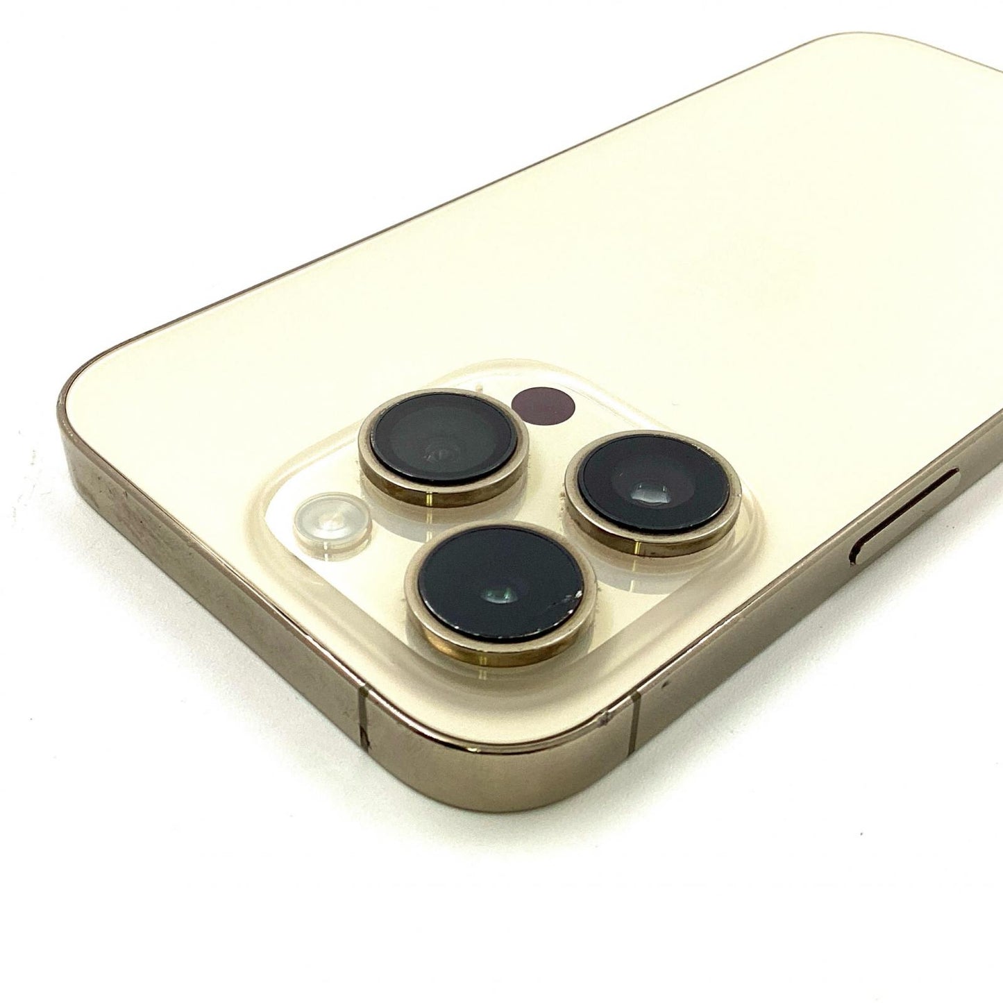 【全額返金保証】【最速発送】Apple iPhone iPhone 14 Pro 256GB ゴールド docomo 動作確認済 81%