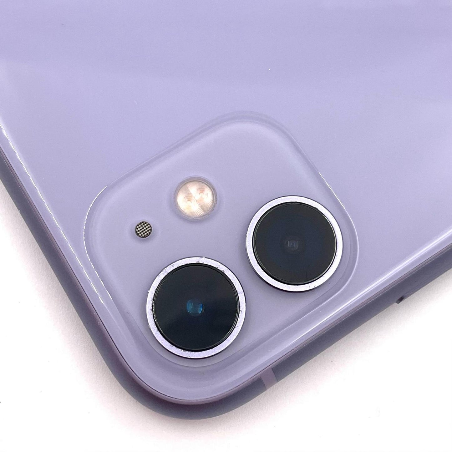 【全額返金保証】【最速発送】Apple iPhone iPhone 11 128GB パープル docomo 白ロム 動作確認済 77%