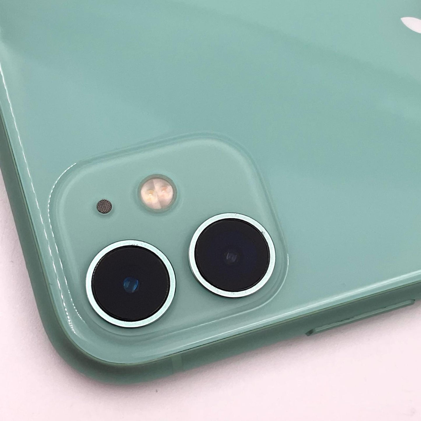 【全額返金保証】【最速発送】Apple iPhone iPhone 11 128GB グリーン docomo 白ロム 動作確認済 75%