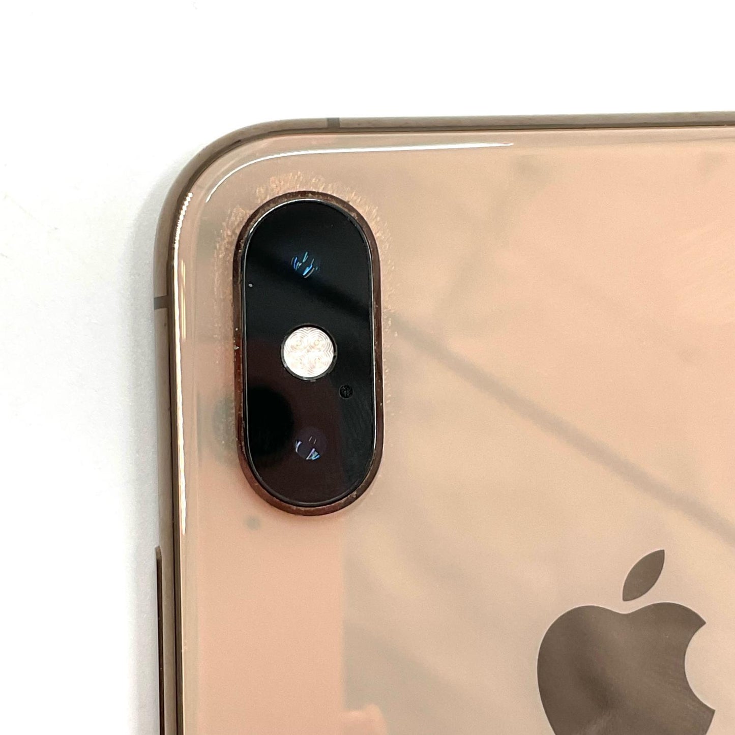 【全額返金保証】【最速発送】Apple iPhone iPhone XS 256GB ゴールド docomo 白ロム 動作確認済 79%