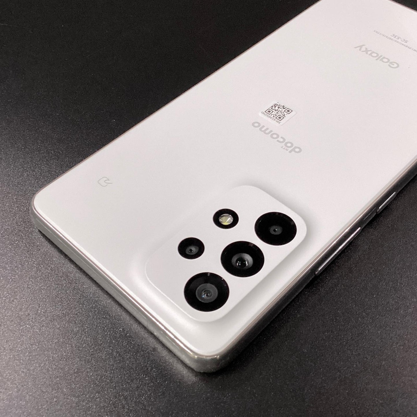 【全額返金保証】【最速発送】SAMSUNG Galaxy A53 5G ホワイト docomo SC-53C 白ロム 超美品 動作確認済