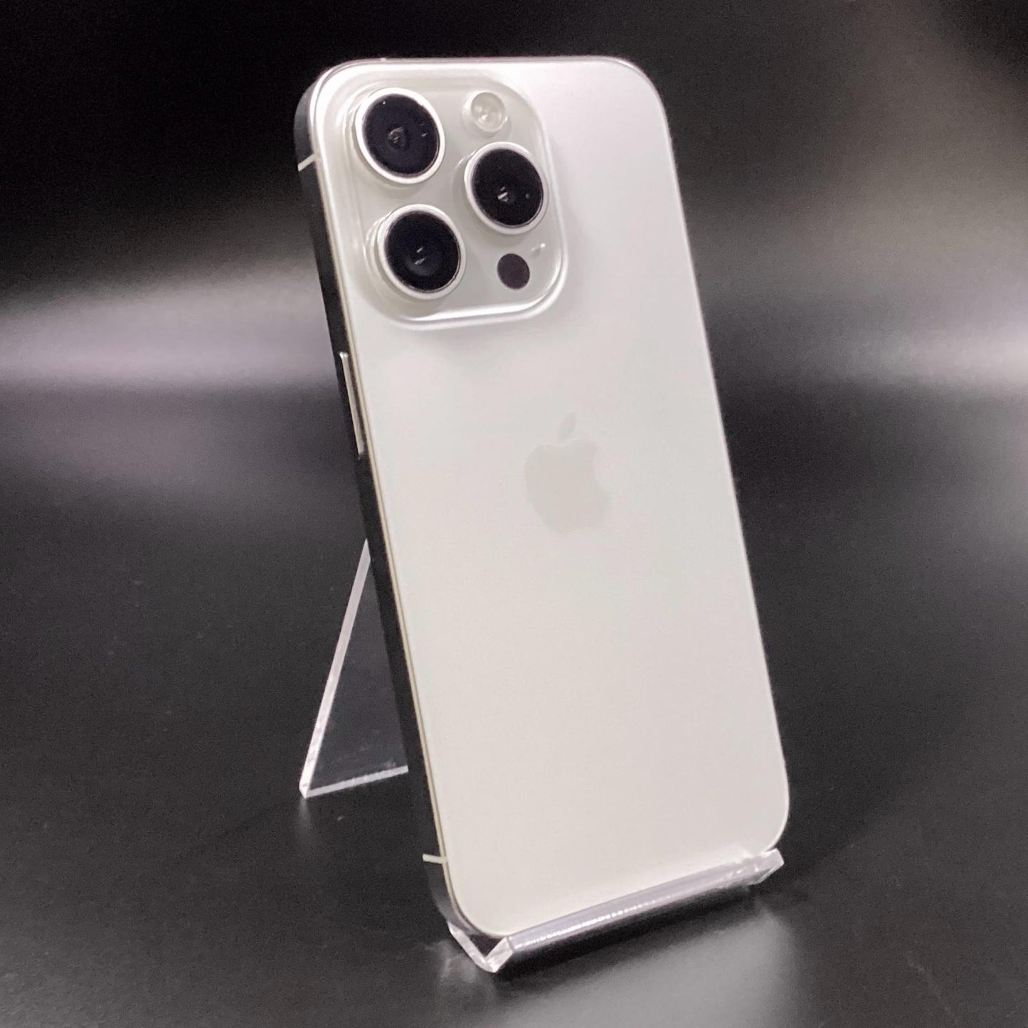 【全額返金保証】【最速発送】Apple iPhone iPhone 15 Pro 256GB ホワイトチタニウム SIMフリー 白ロム 動作確認済 88%