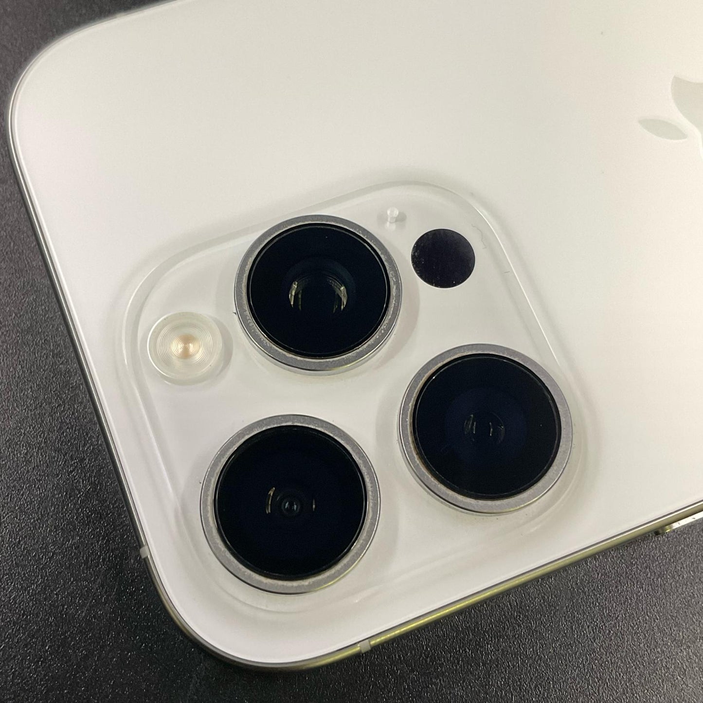 【全額返金保証】【最速発送】Apple iPhone iPhone 16 Pro 128GB ホワイトチタニウム SIMフリー 白ロム 美品 動作確認済 91%