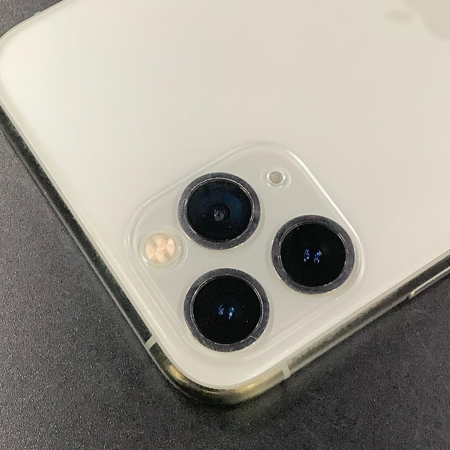 【最速発送】Apple iPhone iPhone 11 Pro 64GB シルバー Softbank SIMフリー 白ロム【難有】 90%
