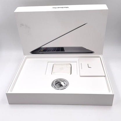 【全額返金保証】【最速発送】Apple MacBook Pro 15インチ 2019 2.6 GHz 6コア Intel Core i7 16GB M.2 SSD 512GB シルバー 動作確認済