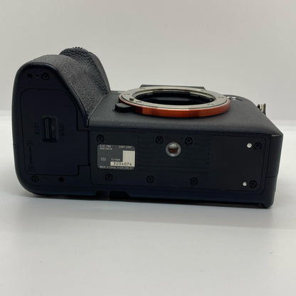 【全額返金保証】【最速発送】Sony デジタル一眼 α7 IV ILCE-7M4 ボディ ブラック 動作確認済