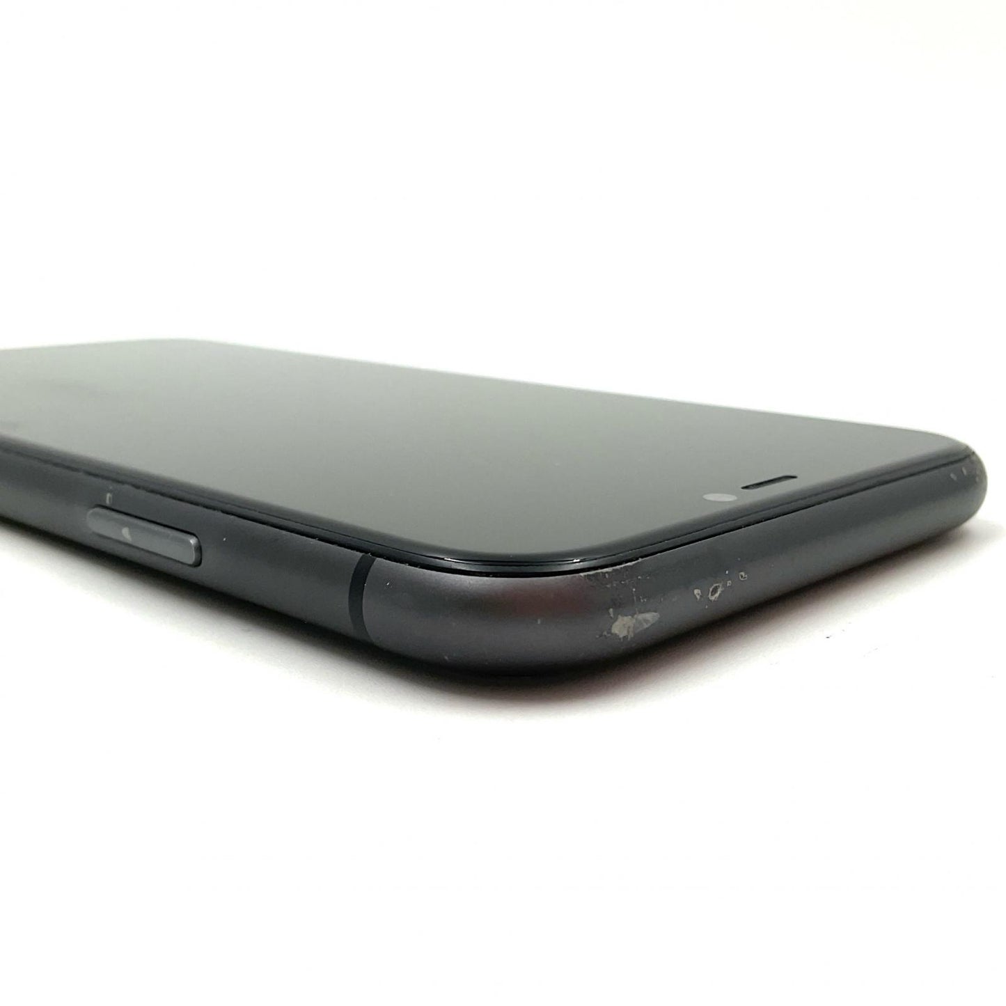 【全額返金保証】【最速発送】Apple iPhone iPhone 11 128GB ブラック Softbank 白ロム 動作確認済 72%