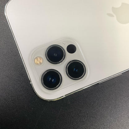 【全額返金保証】【最速発送】Apple iPhone iPhone 12 Pro 256GB シルバー au 白ロム 動作確認済 82%