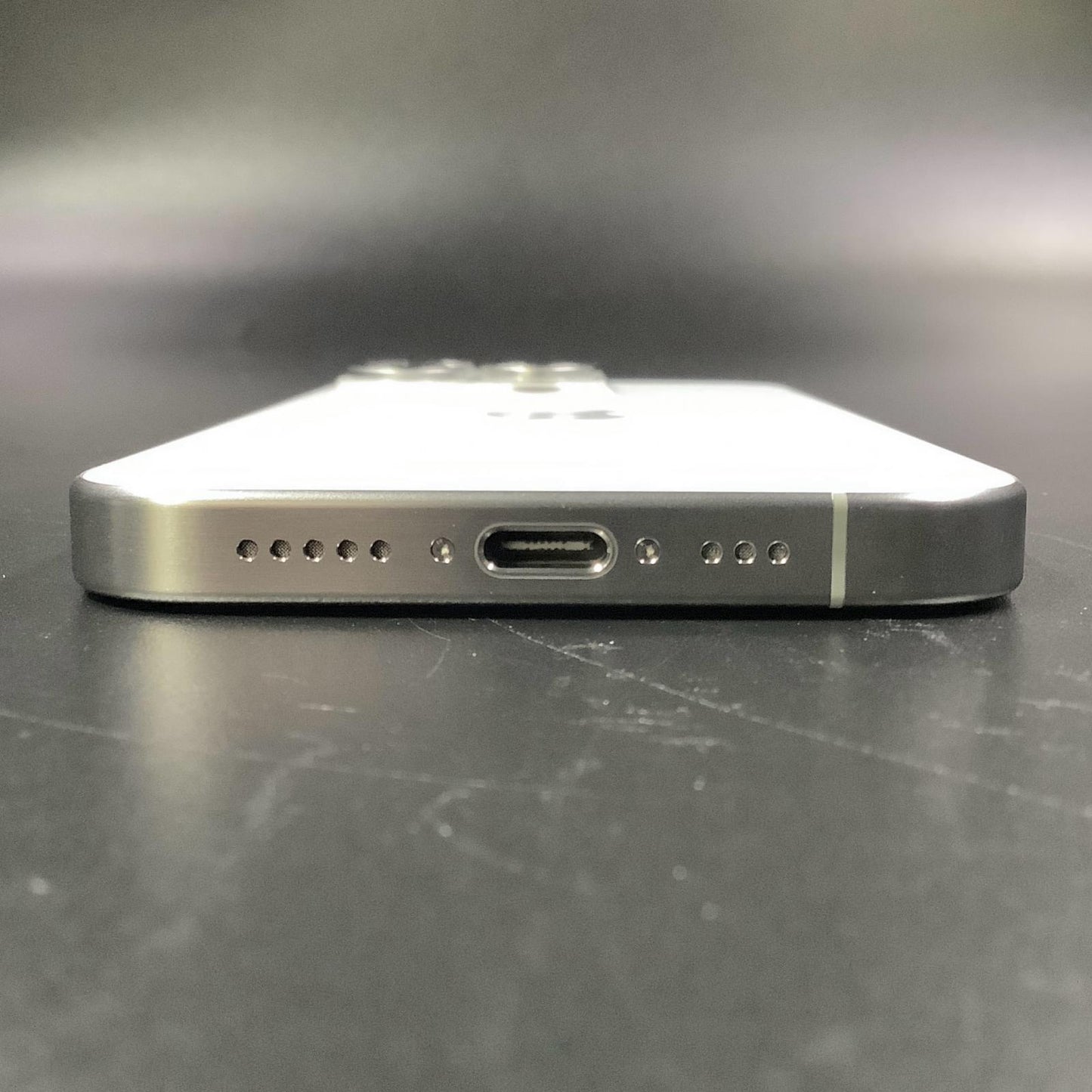 【全額返金保証】【最速発送】Apple iPhone iPhone 15 Pro 128GB ホワイトチタニウム SIMフリー 白ロム 美品 動作確認済 88%