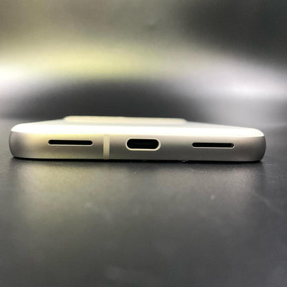 【全額返金保証】【最速発送】Google Pixel 8a 128GB Porcelain docomo G576D 白ロム 超美品 動作確認済