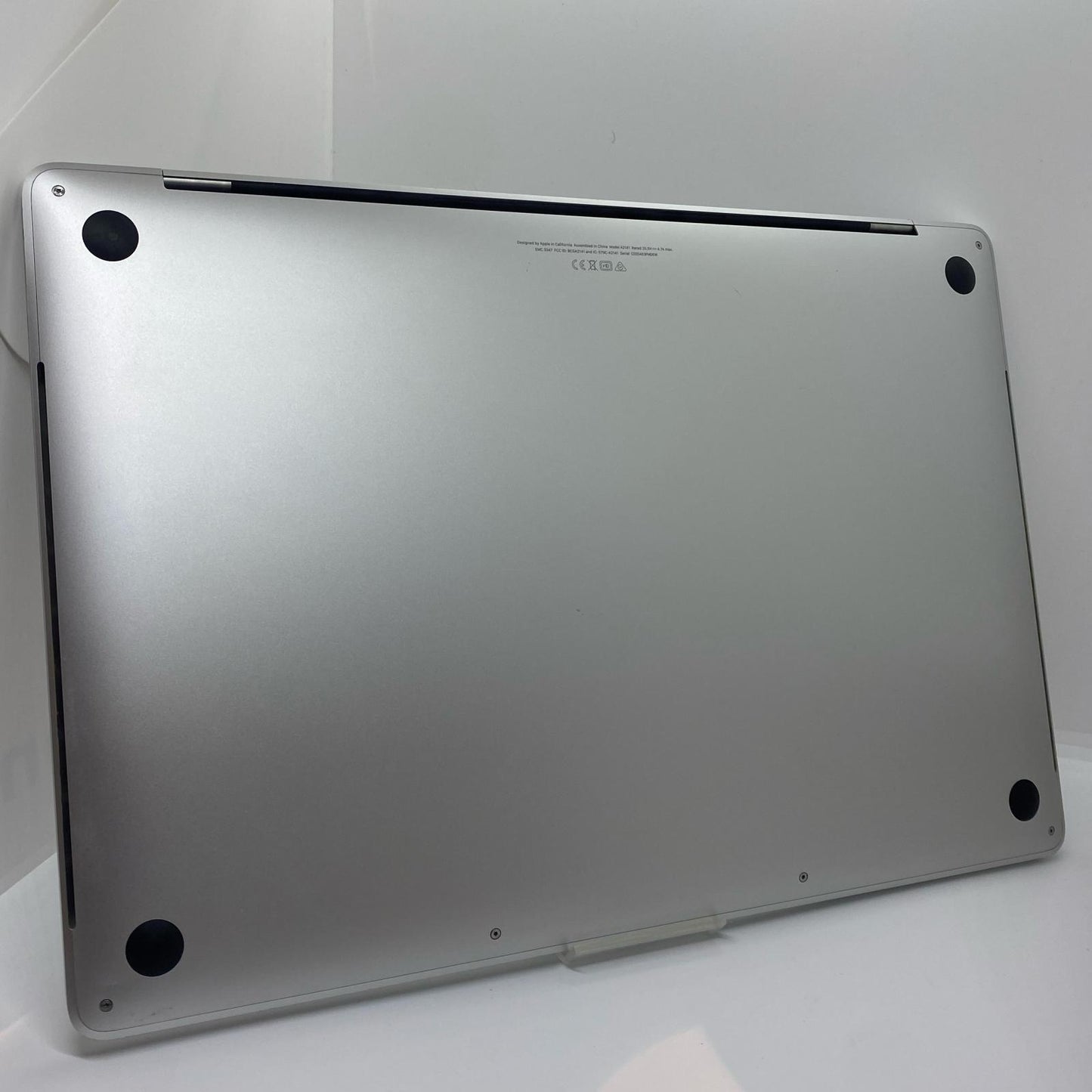 【全額返金保証】【最速発送】Apple MacBook Pro 16インチ 2019 2.3 GHz 8コア Intel Core i9 32GB SSD 1TB シルバー 動作確認済