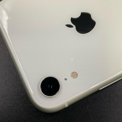 【最速発送】Apple iPhone iPhone XR 64GB ホワイト au 白ロム【難有】 81%