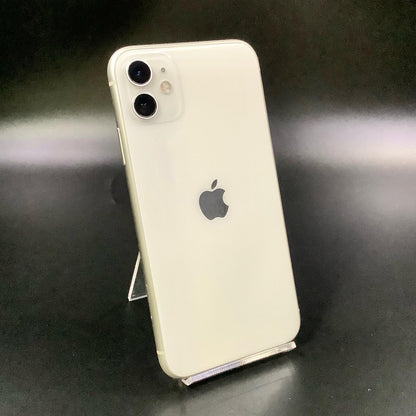 【全額返金保証】【最速発送】Apple iPhone iPhone 11 64GB ホワイト au 白ロム 動作確認済 85%