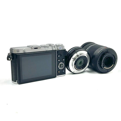 【全額返金保証】【最速発送】OLYMPUS デジタル一眼 PEN E-P7 EZダブルズームキット シルバー 美品 動作確認済