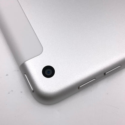 【全額返金保証】【最速発送】Apple iPad iPad 9.7インチ 第6世代 32GB シルバー WiFi+Cellular docomo 白ロム 動作確認済