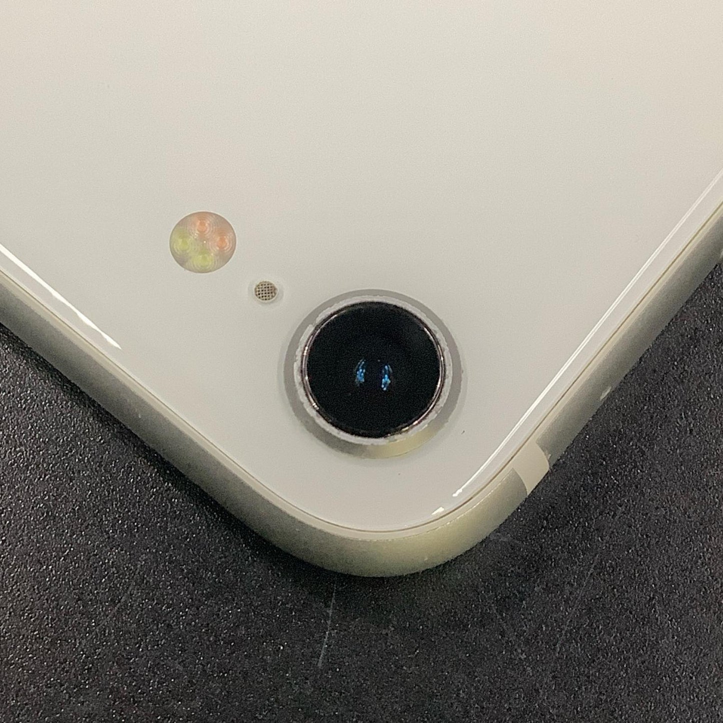 【全額返金保証】【最速発送】Apple iPhone iPhone SE（第2世代） 64GB ホワイト SIMフリー 白ロム 動作確認済