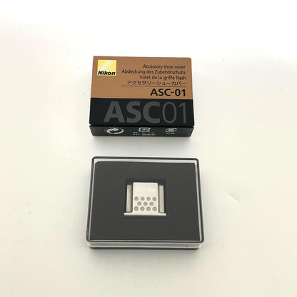 【全額返金保証】【最速発送】Nikon アクセサリーシューカバー ASC-01 シルバー 動作確認済