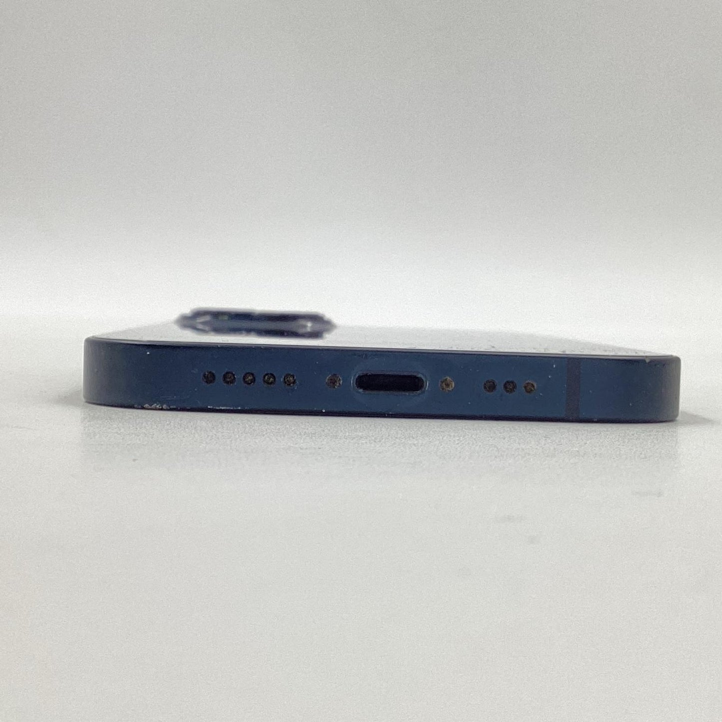 【全額返金保証】【最速発送】Apple iPhone iPhone 13 128GB ミッドナイト docomo 動作確認済 66%