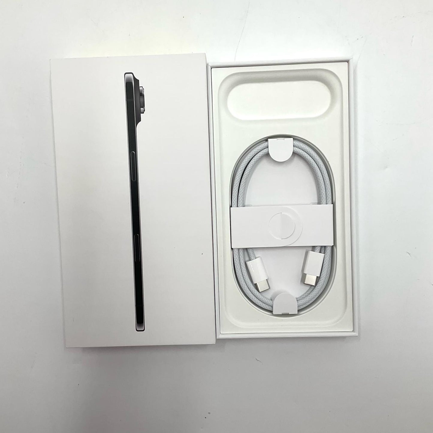 【全額返金保証】【最速発送】Apple iPhone iPhone Air A19 Pro 6.5型 1TB スペースブラック 白ロム 超美品 動作確認済 100%