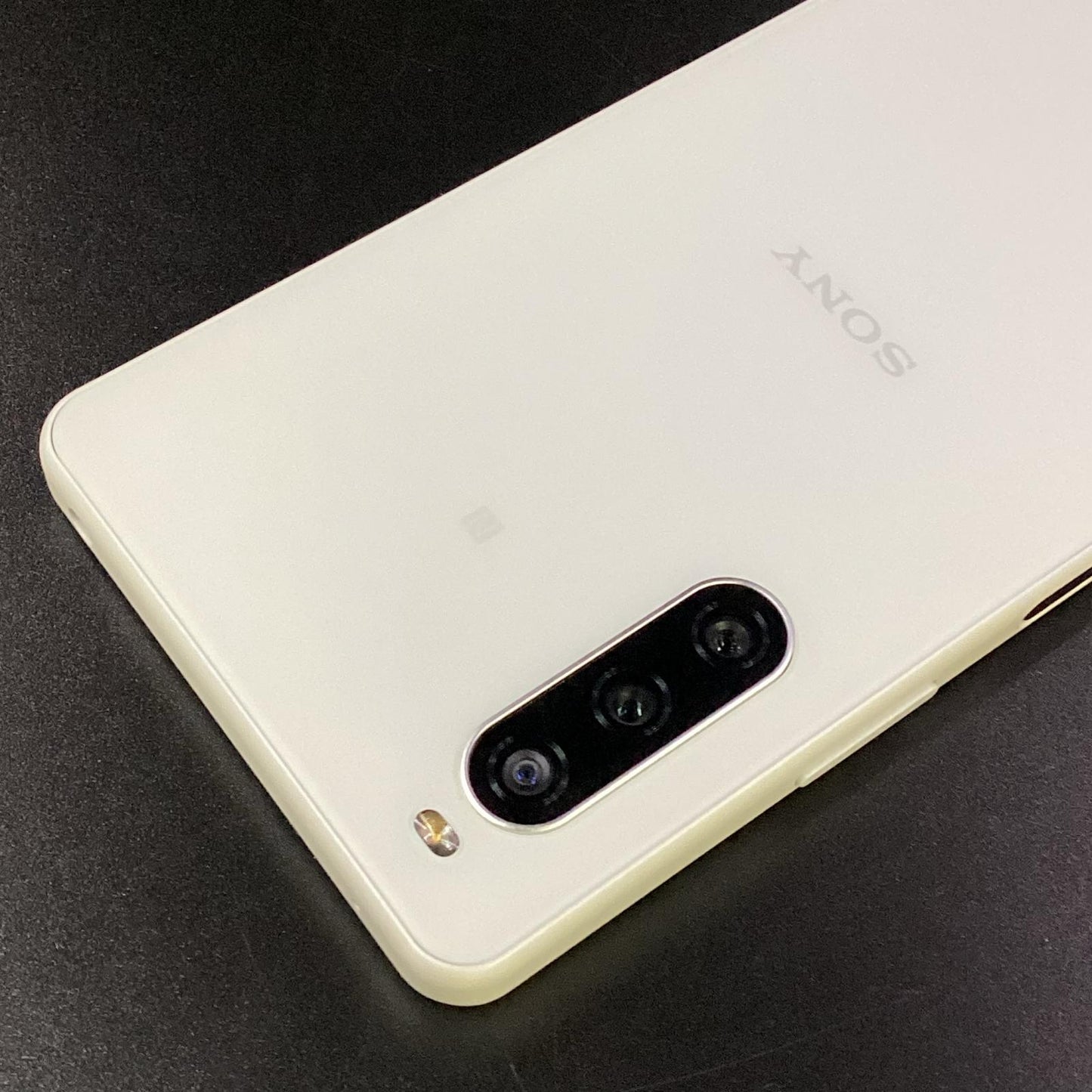 【全額返金保証】【最速発送】Sony Xperia 10 IV 128GB ホワイト Softbank A202SO 白ロム 超美品 動作確認済