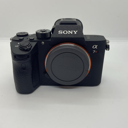 【全額返金保証】【最速発送】Sony デジタル一眼 α7R III ILCE-7RM3 ボディ ブラック 美品 動作確認済
