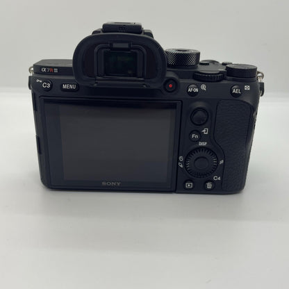 【全額返金保証】【最速発送】Sony デジタル一眼 α7R III ILCE-7RM3 ボディ ブラック 美品 動作確認済