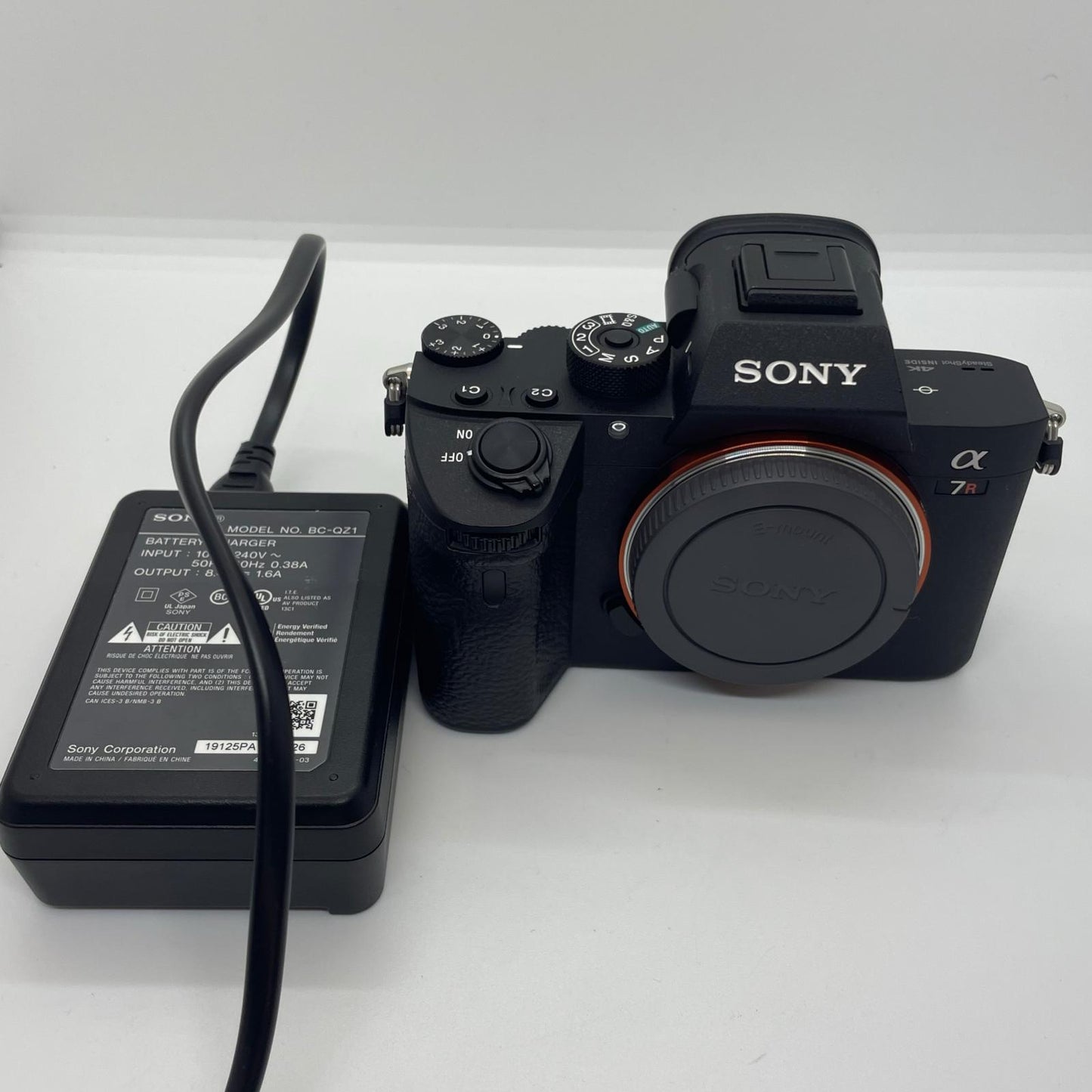 【全額返金保証】【最速発送】Sony デジタル一眼 α7R III ILCE-7RM3 ボディ ブラック 美品 動作確認済