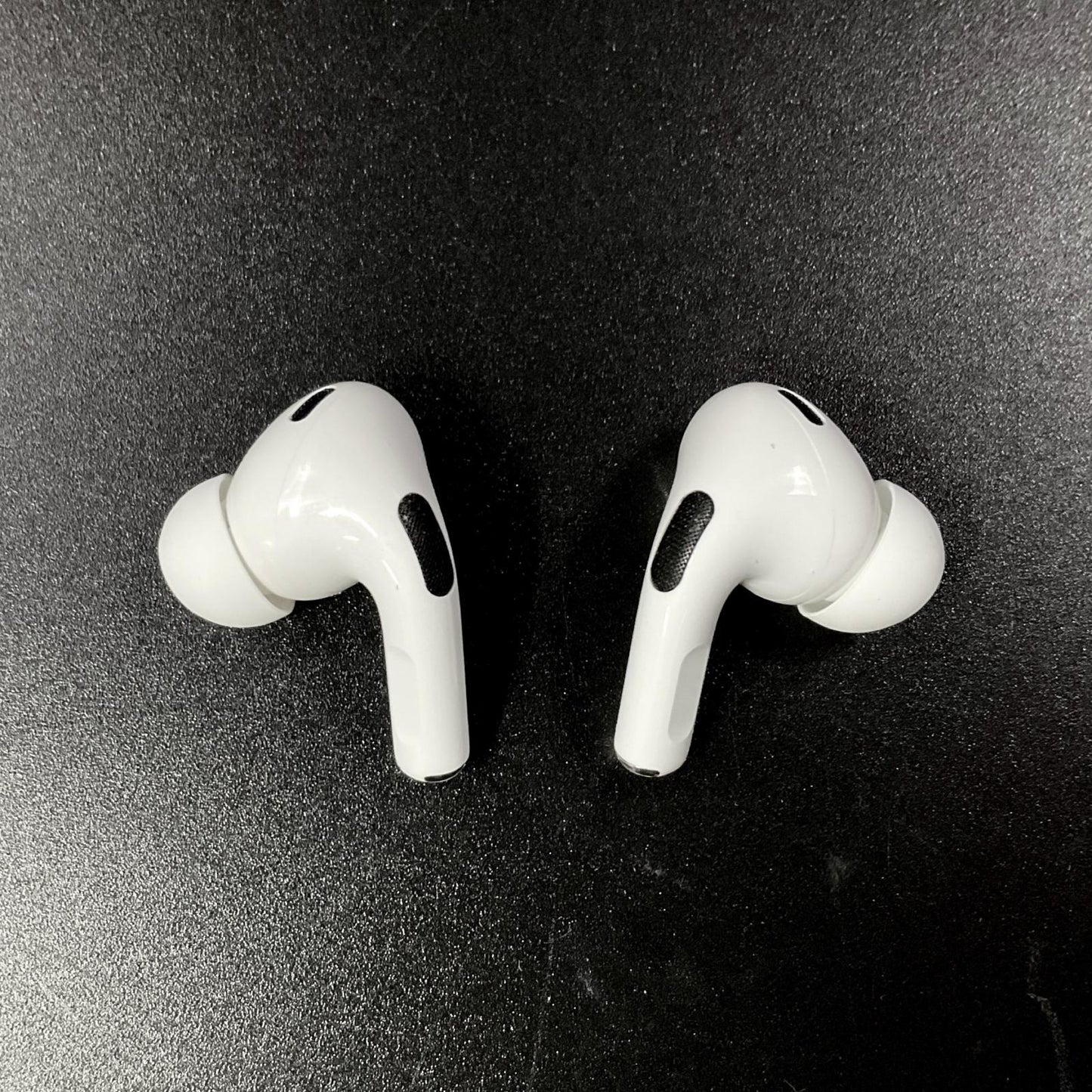 【全額返金保証】【最速発送】Apple AirPods Pro 第2世代 LW5DWQQR00 動作確認済
