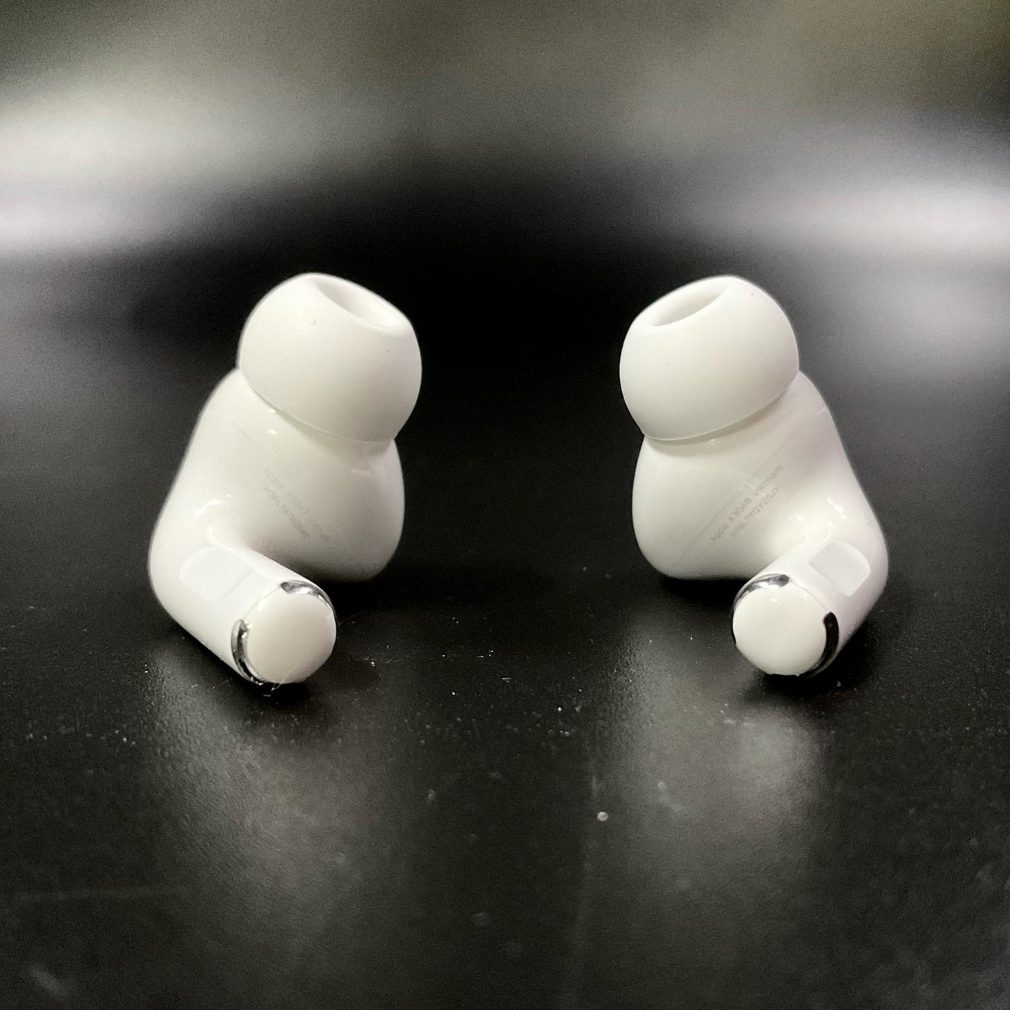 【全額返金保証】【最速発送】Apple AirPods Pro 第2世代 LW5DWQQR00 動作確認済