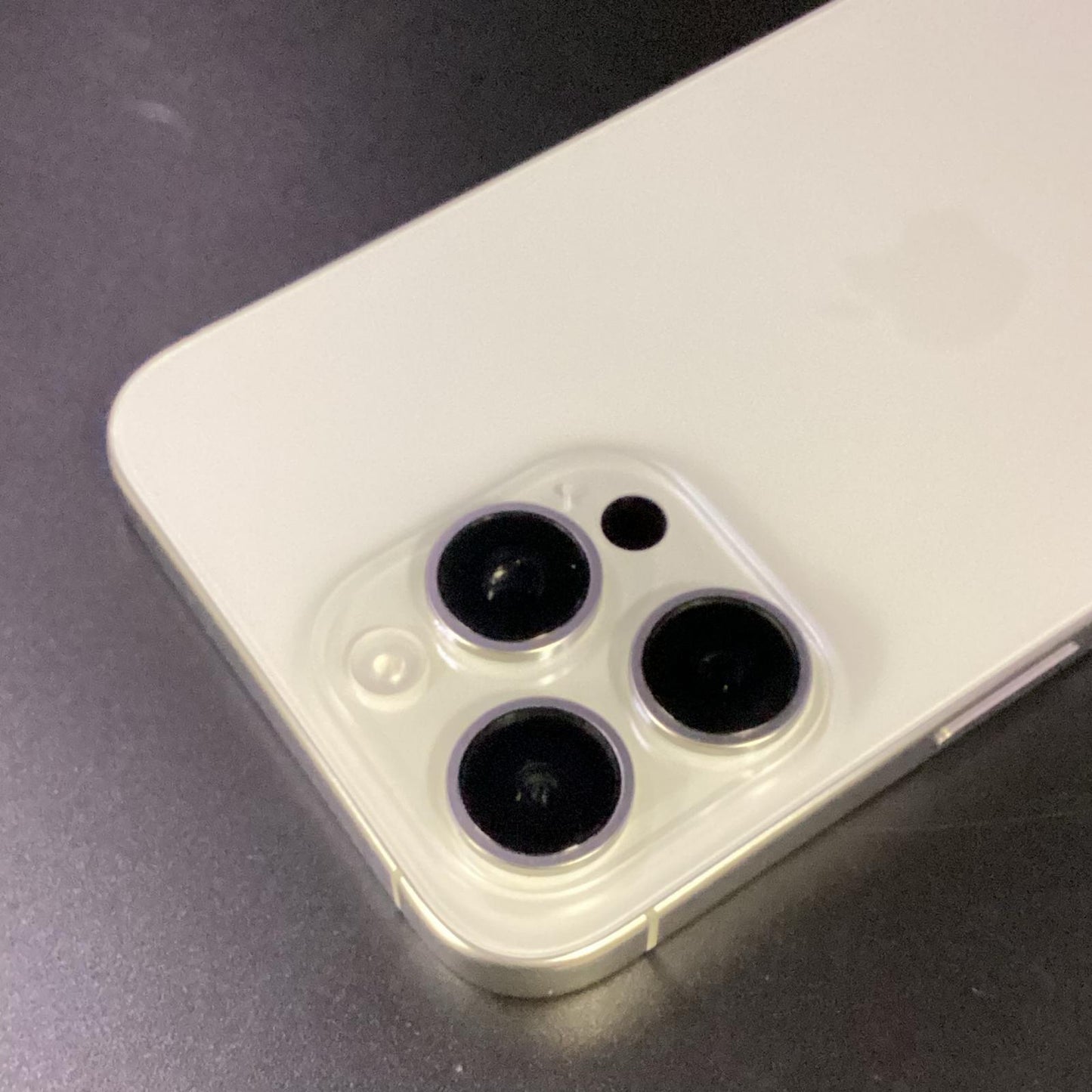 【全額返金保証】【最速発送】Apple iPhone iPhone 15 Pro Max 256GB ホワイトチタニウム SIMフリー 白ロム 超美品 動作確認済 100%
