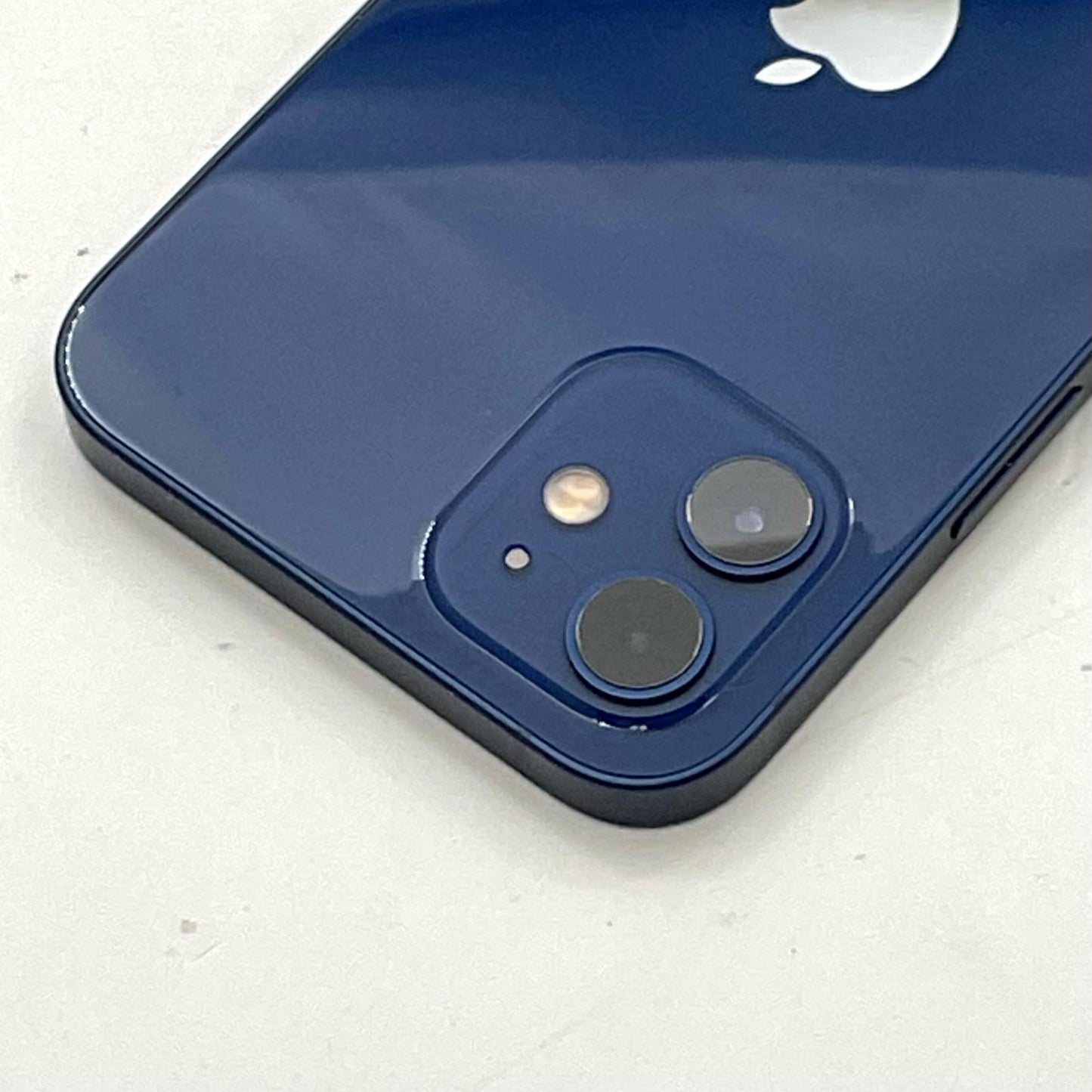 【全額返金保証】【最速発送】Apple iPhone iPhone 12 256GB ブルー au 白ロム 動作確認済 86%